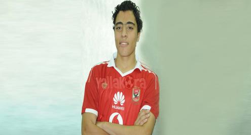 أكرم توفيق يوجه رسالة لجماهير الأهلي ويكشف موقف شقيقه "الزمالكاوي"